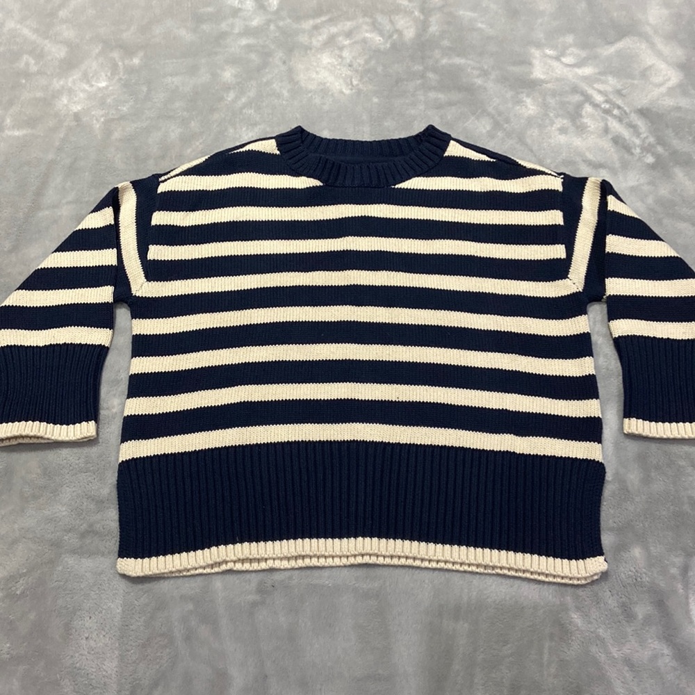 Gap NWT kids size small ribbed sweater striped navy and cream